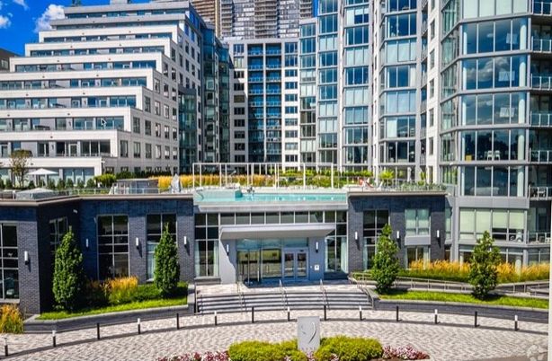 Exterior, Facade, Condo Building