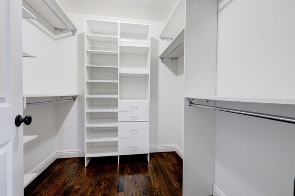 Interior, Walk-in Closets, Wood Texture Flooring
