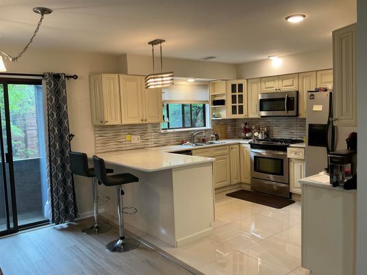 Interior, Kitchen, Pendant Lights, Recessed Lighting, Stainless Steel Appliances