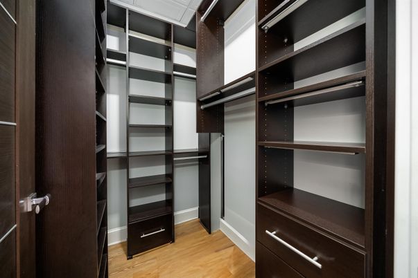 Interior, Walk-in Closets, Wood Texture Flooring