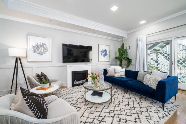 Fireplace, Interior, Living room, Recessed Lighting