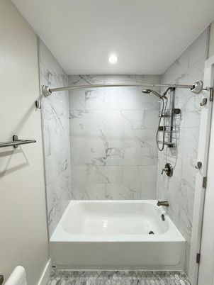 Bathroom, Interior, Marble Walls, Recessed Lighting