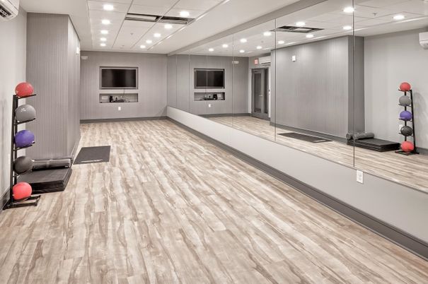 Fitness Equipment, Interior, Recessed Lighting, Wood Texture Flooring