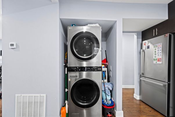 DE Listing image placeholder