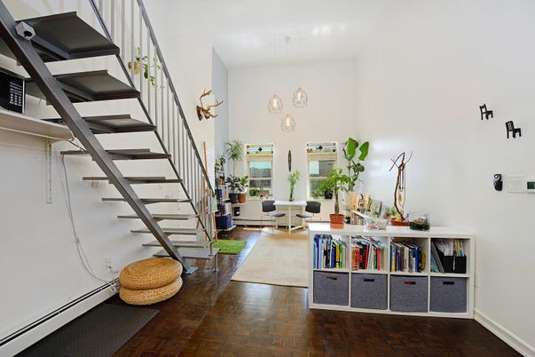 Interior, Living room, Pendant Lights, Wood Texture Flooring