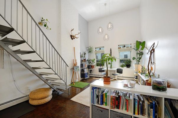 Interior, Pendant Lights, Wood Texture Flooring