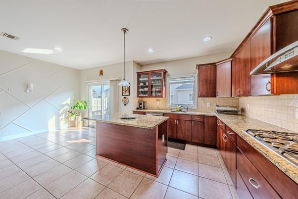 Interior, Kitchen, Pendant Lights, Recessed Lighting