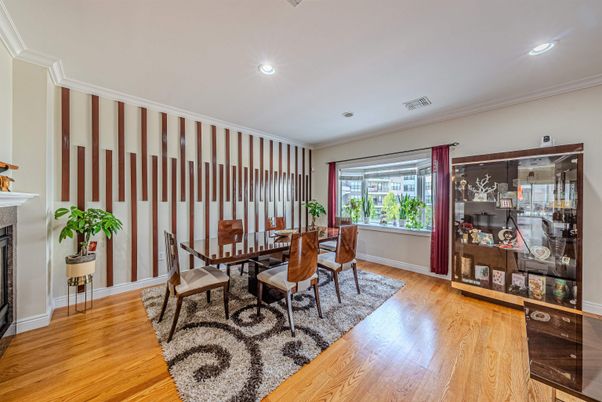 Dining room, Fireplace, Interior, Recessed Lighting, Wood Texture Flooring