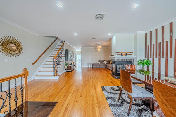 Dining room, Fireplace, Interior, Recessed Lighting, Wood Texture Flooring