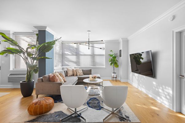 Interior, Living room, Pendant Lights, Wood Texture Flooring