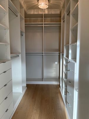 Interior, Walk-in Closets, Wood Texture Flooring