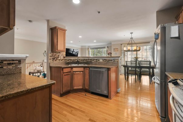 Dining room, Interior, Kitchen, Pendant Lights, Recessed Lighting, Wood Texture Flooring