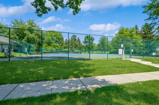 Exterior, Tennis Courts