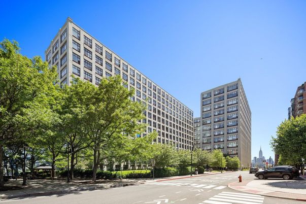 Exterior, Facade, Condo Building