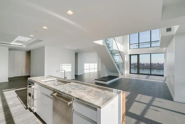 Interior, Kitchen, Recessed Lighting, Water, Wood Texture Flooring