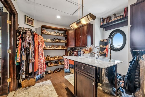 Interior, Pendant Lights, Recessed Lighting, Walk-in Closets, Wood Texture Flooring