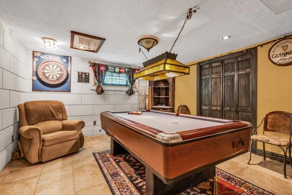 Billiard Table, Game Room, Interior, Recessed Lighting
