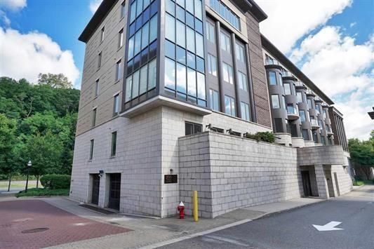 Exterior, Facade, Condo Building