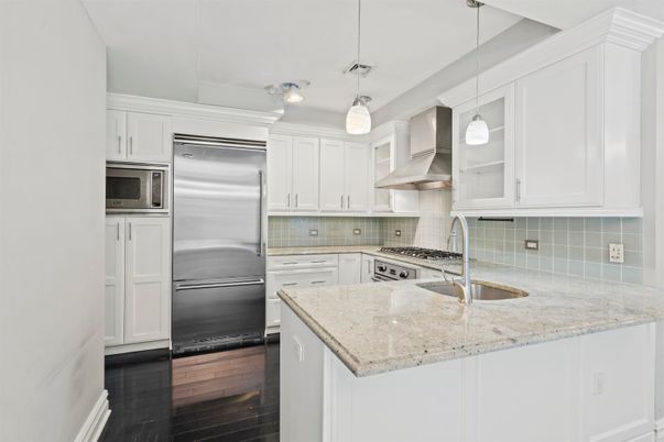 Interior, Kitchen, Pendant Lights, Stainless Steel Appliances, Wood Texture Flooring