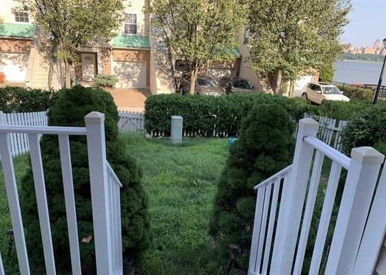 Backyard, Exterior, Water