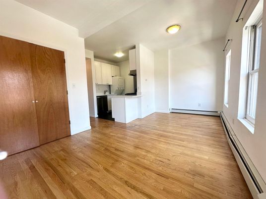 Empty room, Interior, Kitchen, Wood Texture Flooring