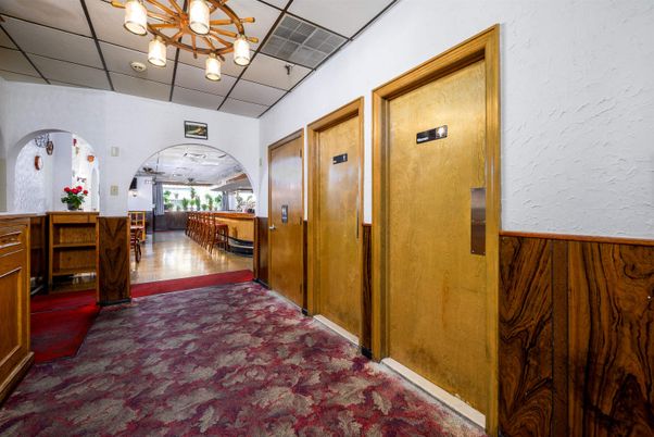 Elevator, Interior
