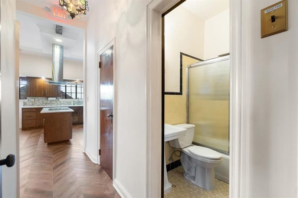 Bathroom, Interior, Pendant Lights, Recessed Lighting, Tile Countertops, Wood Texture Flooring