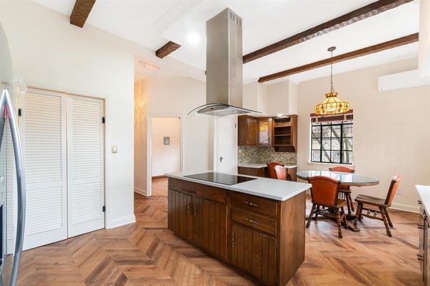 Dining room, Interior, Kitchen, Pendant Lights, Recessed Lighting, Wooden Beams, Wood Texture Flooring