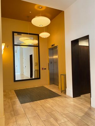 Elevator, Interior, Pendant Lights