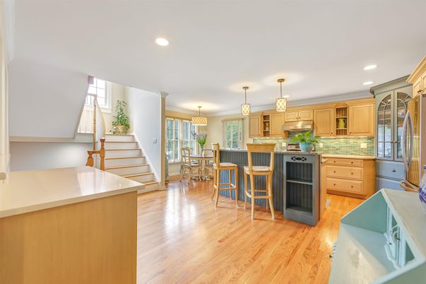 Dining room, Interior, Kitchen, Pendant Lights, Recessed Lighting, Wood Texture Flooring
