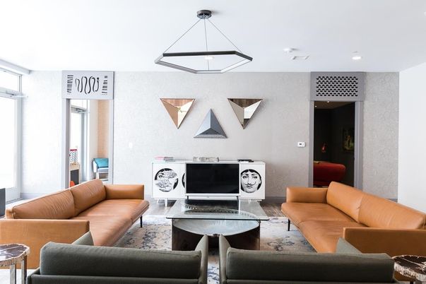 Interior, Living room, Pendant Lights, Recessed Lighting