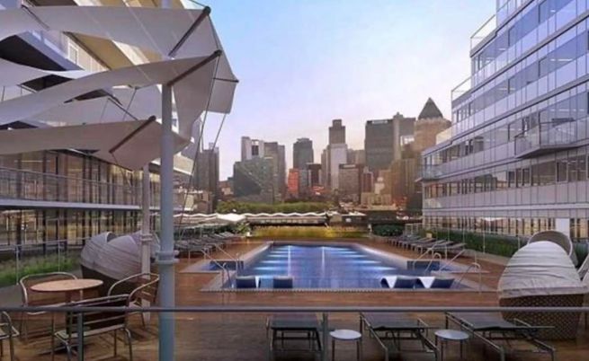 Exterior, Pool, Other, Skyline