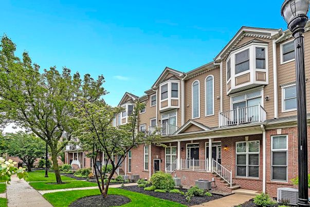 Exterior, Facade, Brick Facade, Rowhouse