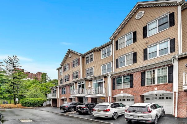 Attached, Exterior, Facade, Brick Facade, Rowhouse