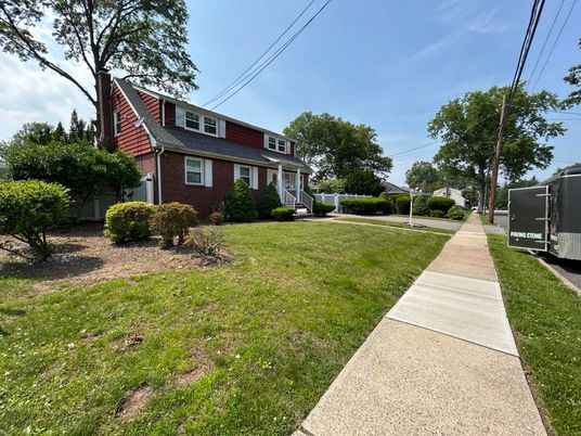 Backyard, Exterior, Facade, Brick Facade, Cape Cod