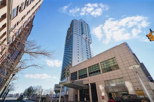 Exterior, Facade, Highrise