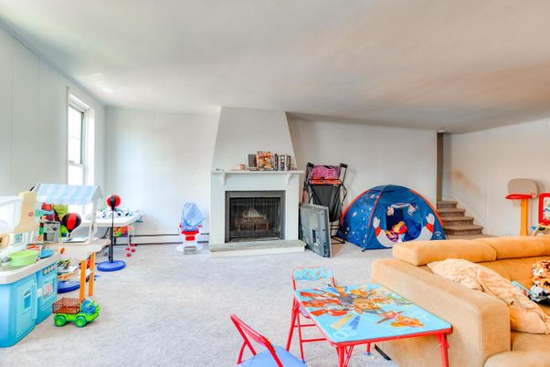 Fireplace, Interior, Living room