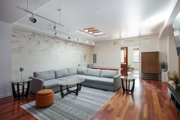 Interior, Living room, Pendant Lights, Recessed Lighting, Stone Walls, Wood Texture Flooring