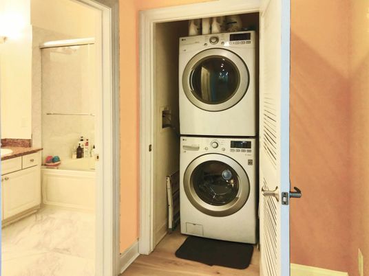 Interior, Utility Closets, Washer, Wood Texture Flooring