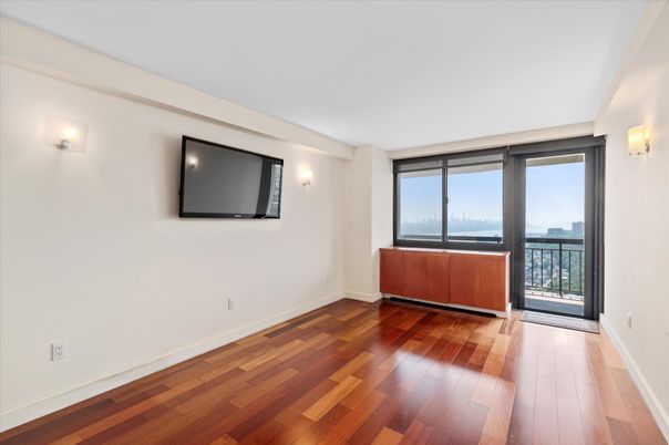 Empty room, Interior, Water, Wood Texture Flooring