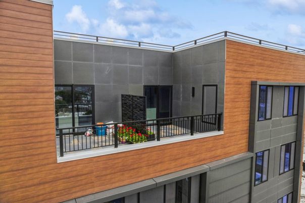 Exterior, Facade, Modern