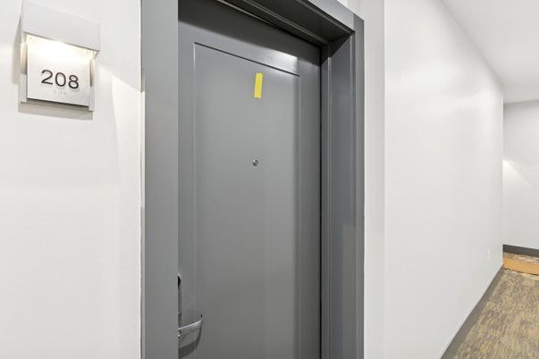 Elevator, Interior, Wood Texture Flooring