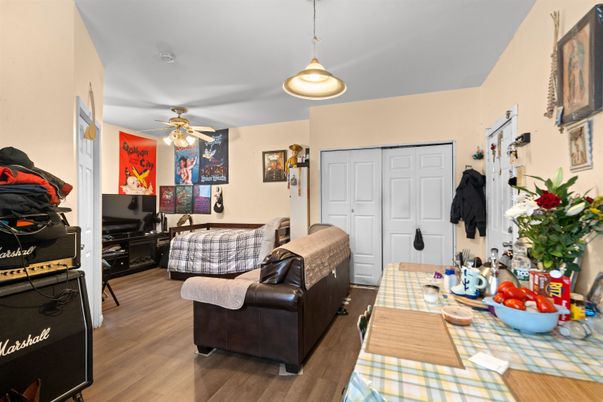 Interior, Kitchen, Pendant Lights, Wood Texture Flooring
