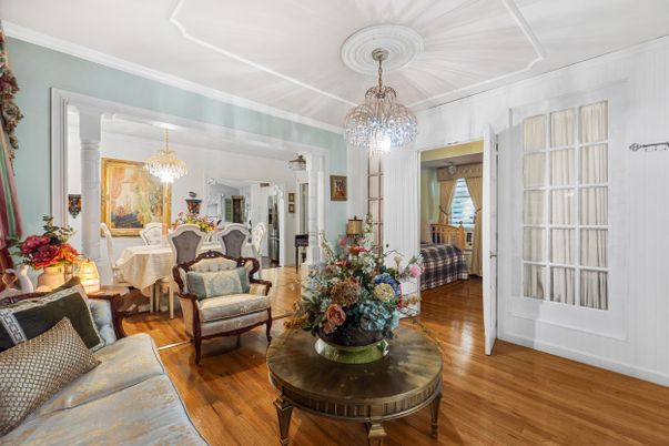 Chandelier, Dining room, Interior, Living room, Wood Texture Flooring