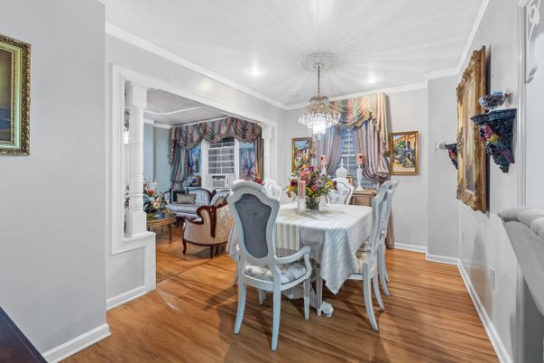 Chandelier, Dining room, Interior, Recessed Lighting, Wood Texture Flooring