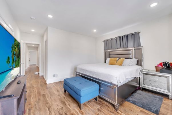 Bedroom, Interior, Recessed Lighting, Wood Texture Flooring