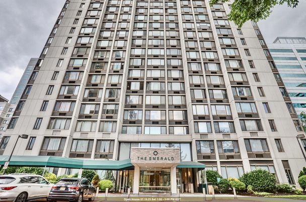 Exterior, Facade, Condo Building