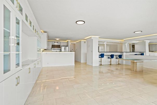 Interior, Kitchen, Recessed Lighting