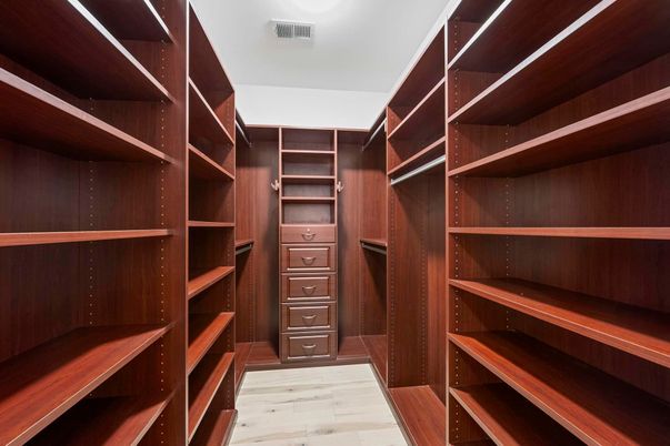 Interior, Walk-in Closets, Wood Texture Flooring