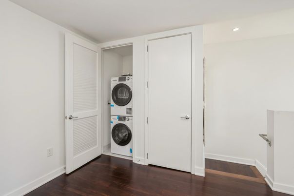Interior, Recessed Lighting, Utility Closets, Washer, Wood Texture Flooring